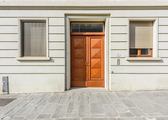 Poliziano Apartment By Mmega